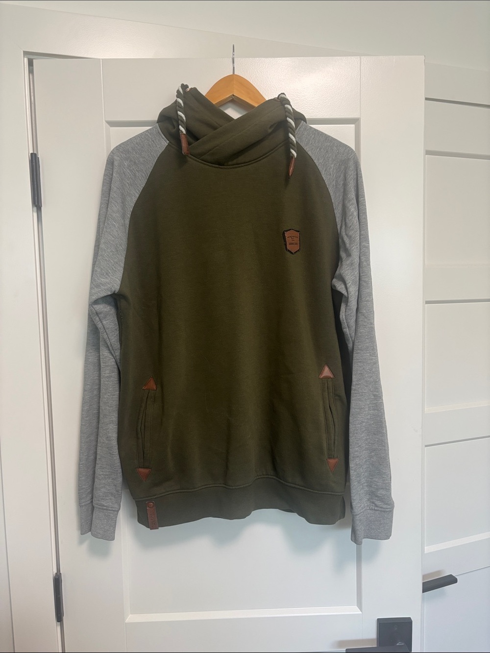 Olive Green & Gray Women’s Hooded Pullover Hoodie